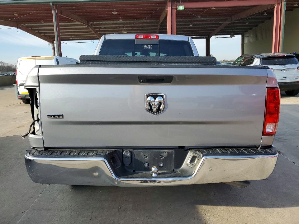 76146355 :رقم المزاد ، 1C6RR6TT2KS728309 vin ، 2019 Ram 1500 Classic مزاد بيع