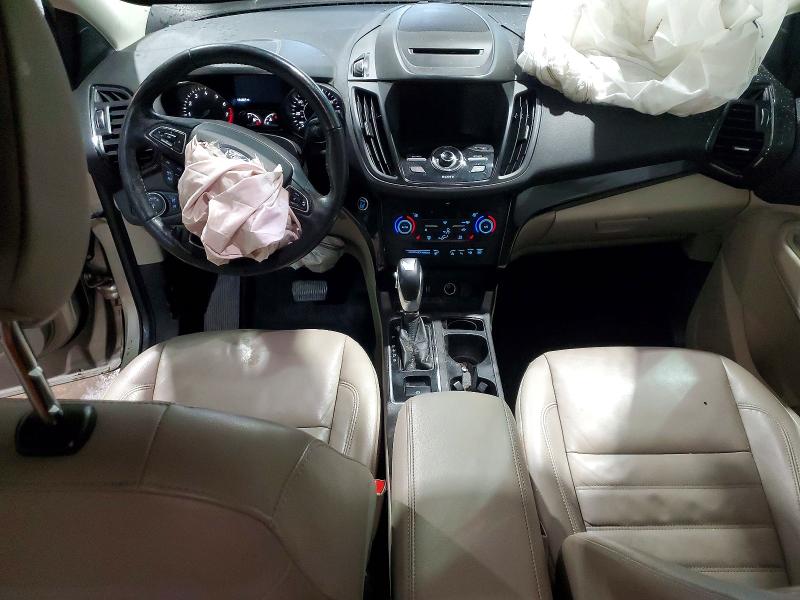 Продаж на аукціоні авто 2018 Ford Escape, vin: 1FMCU9J92JUD49217, номер лоту: 76754415