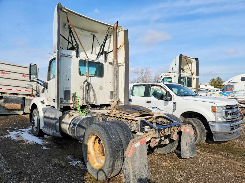 77495635 :رقم المزاد ، 1XPBA48X2GD339682 vin ، 2016 Peterbilt Tractor 579 مزاد بيع