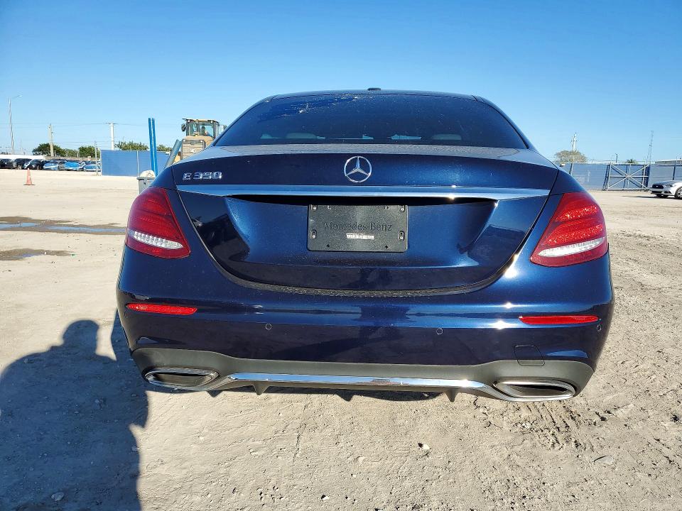 76319635 :رقم المزاد ، WDDZF8DBXLA710592 vin ، 2020 Mercedes-benz E مزاد بيع