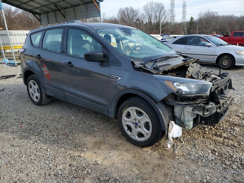 Продажа на аукционе авто 2018 Ford Escape, vin: 1FMCU0F79JUB04255, номер лота: 77437795