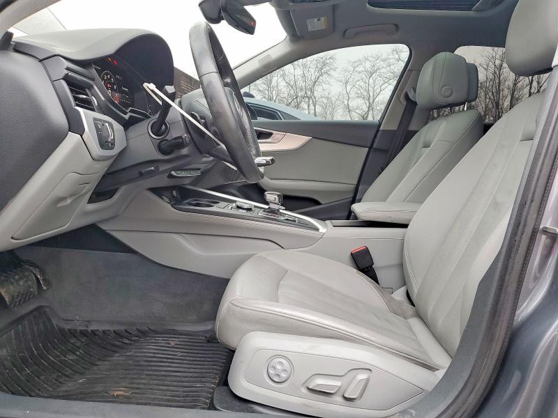 Продаж на аукціоні авто 2018 Audi A4, vin: WAUENAF40JA060151, номер лоту: 76918615