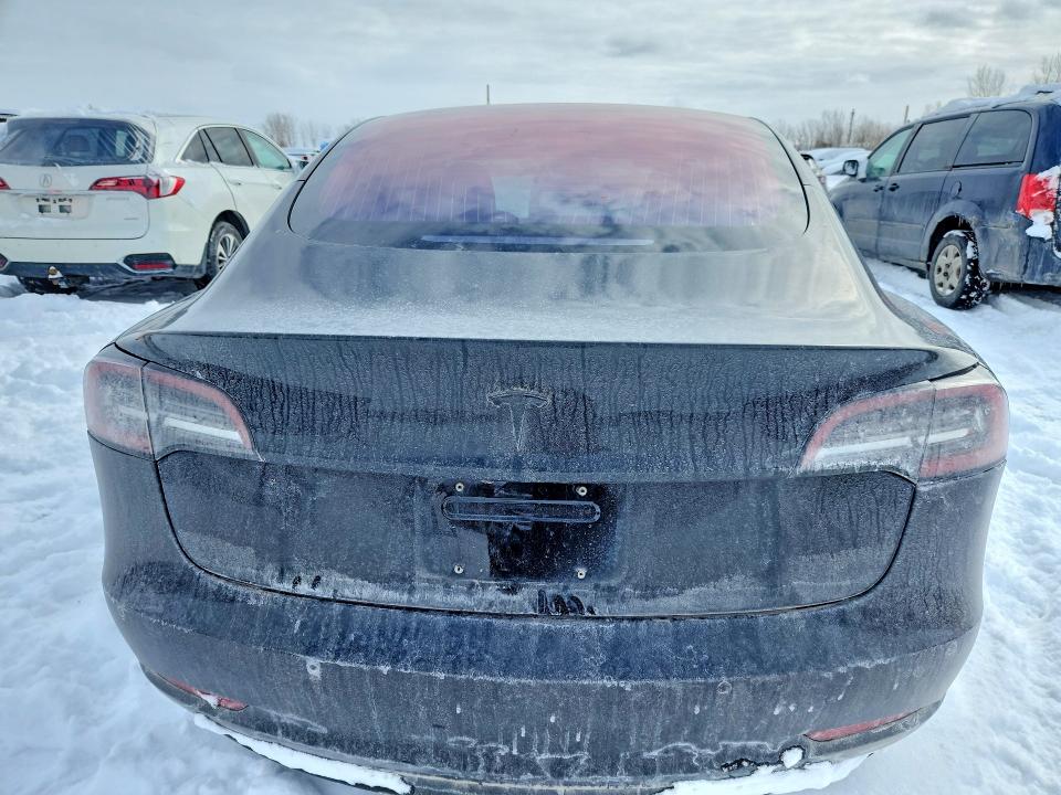 78898575 :رقم المزاد ، 5YJ3E1EA2JF028486 vin ، 2018 Tesla Model 3 مزاد بيع