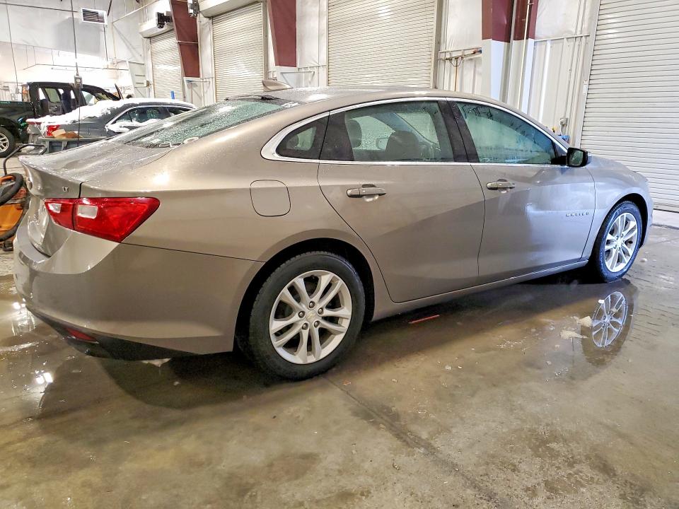 76484505 :رقم المزاد ، 1G1ZD5ST5JF120819 vin ، 2018 Chevrolet Malibu مزاد بيع