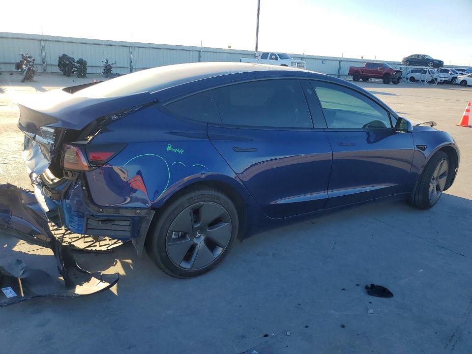 Продажа на аукционе авто 2023 Tesla Model 3, vin: 5YJ3E1EAXPF565003, номер лота: 74896415