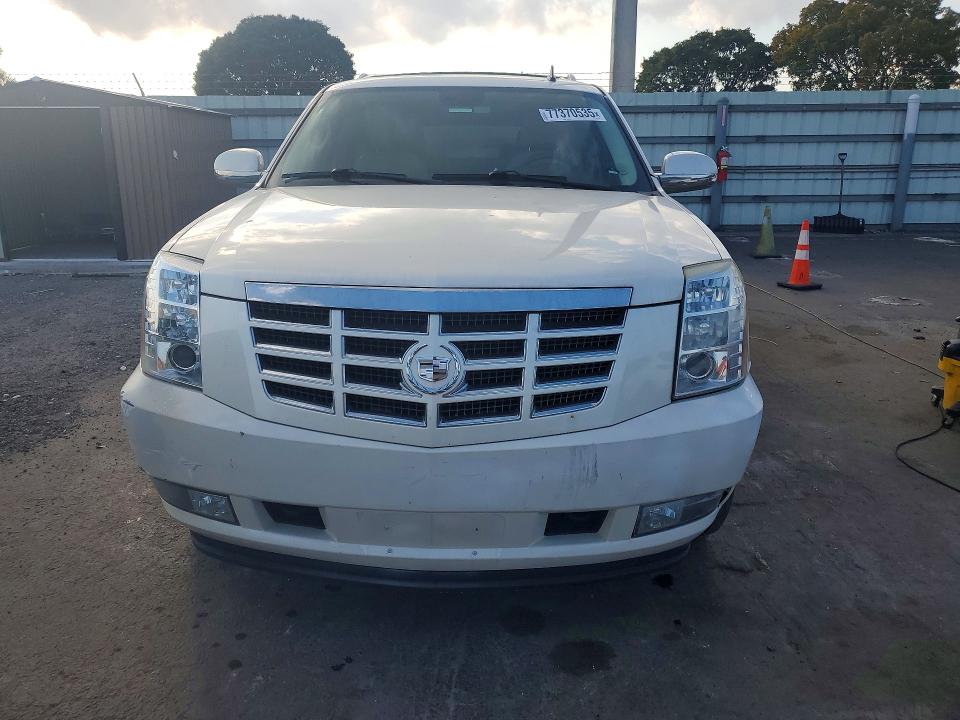 Продаж на аукціоні авто 2008 Cadillac Escalade, vin: 1GYFK66878R271742, номер лоту: 77370535