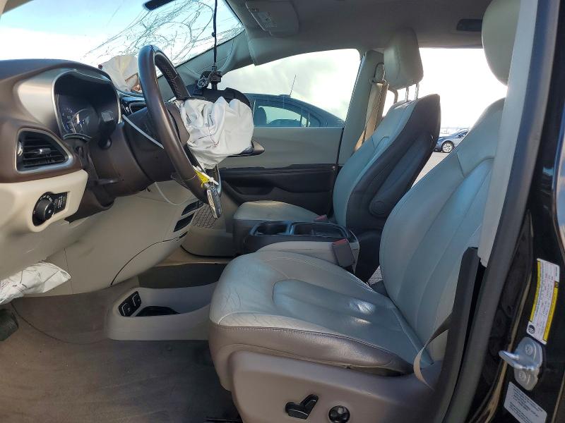 77788665 :رقم المزاد ، 2C4RC1BG8HR610552 vin ، 2017 Chrysler Pacifica مزاد بيع