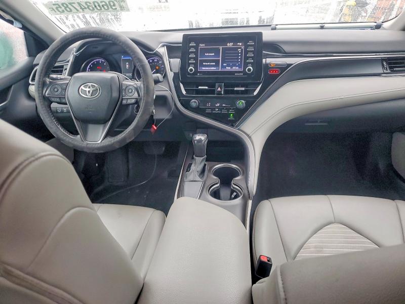 96034785 :رقم المزاد ، 4T1G11AK2MU408043 vin ، 2021 Toyota Camry مزاد بيع