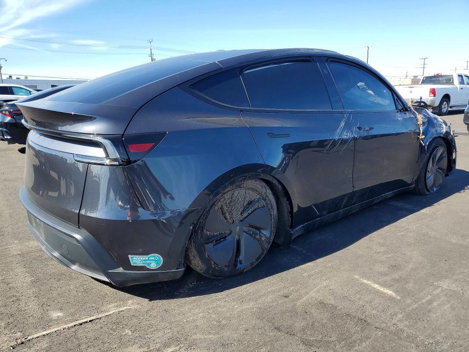 78291465 :رقم المزاد ، 7SAYGDED3TF389081 vin ، 2026 Tesla Model Y مزاد بيع