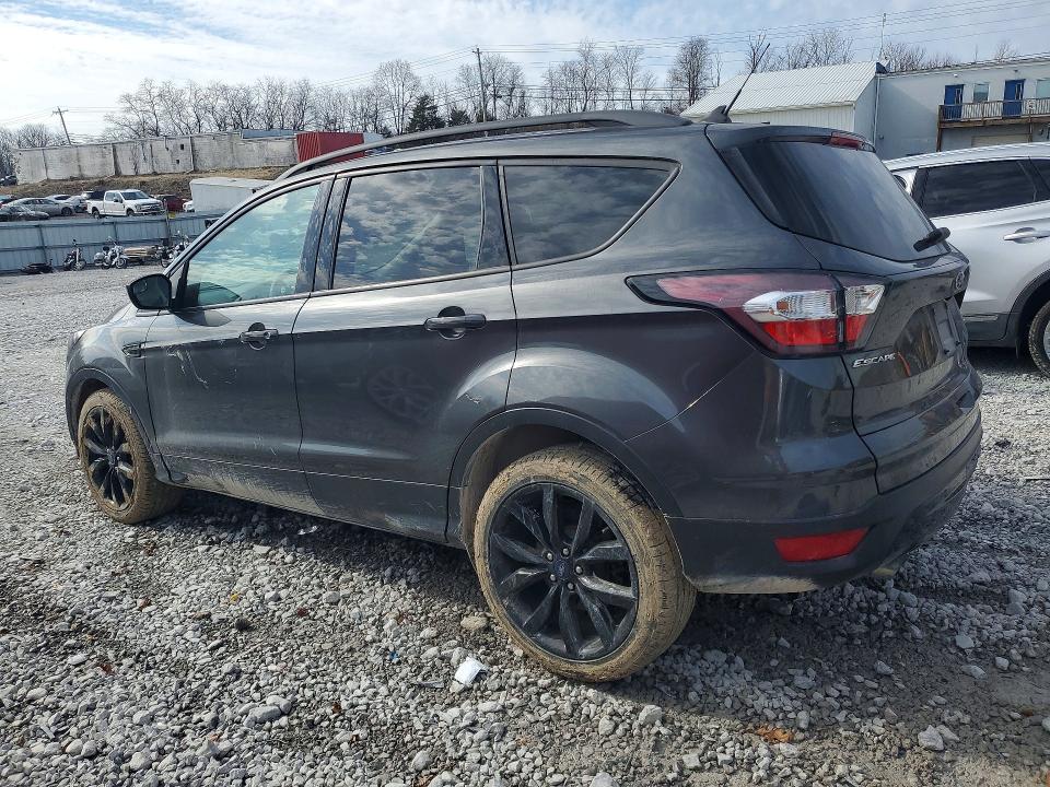 78713975 :رقم المزاد ، 1FMCU9HD1JUC56392 vin ، 2018 Ford Escape مزاد بيع