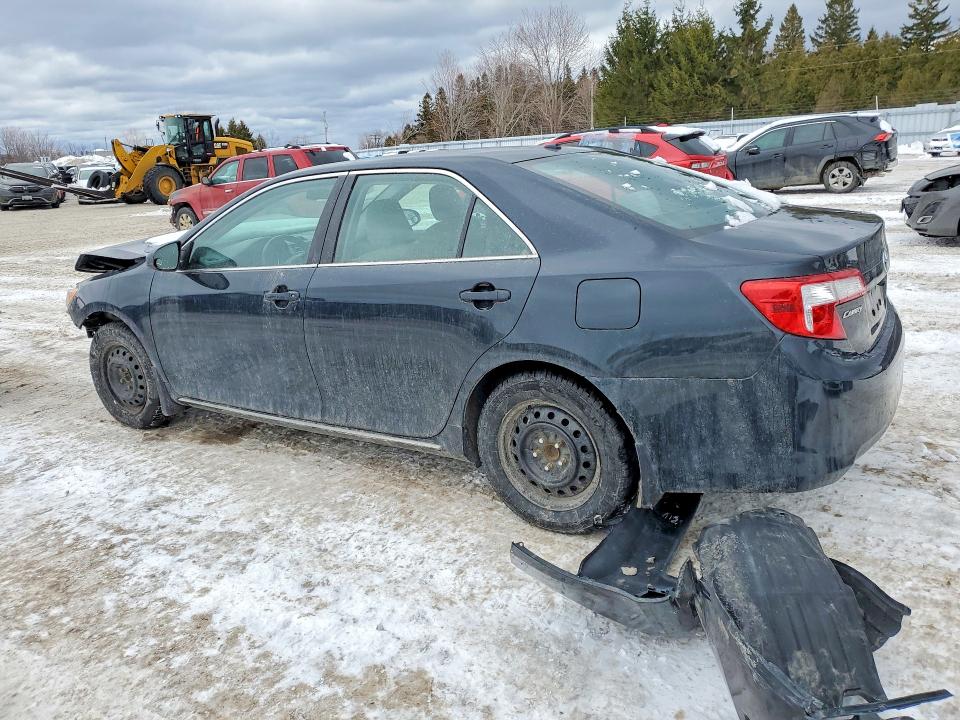 76109215 :رقم المزاد ، 4T1BF1FK5CU523884 vin ، 2012 Toyota Camry مزاد بيع
