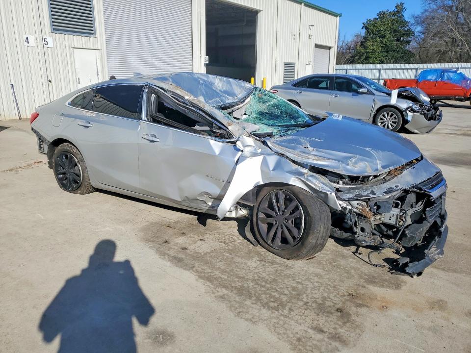 Продажа на аукционе авто 2018 Chevrolet Malibu, vin: 1G1ZD5ST1JF279787, номер лота: 77838935