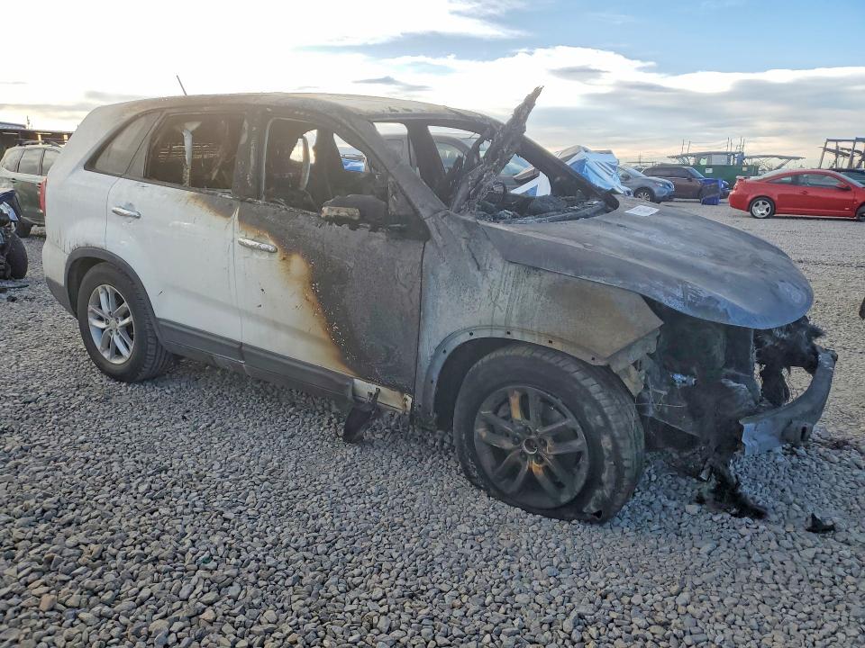 2015 Kia Sorento მანქანა იყიდება აუქციონზე, vin: 5XYKTCA67FG559603, აუქციონის ნომერი: 75885065