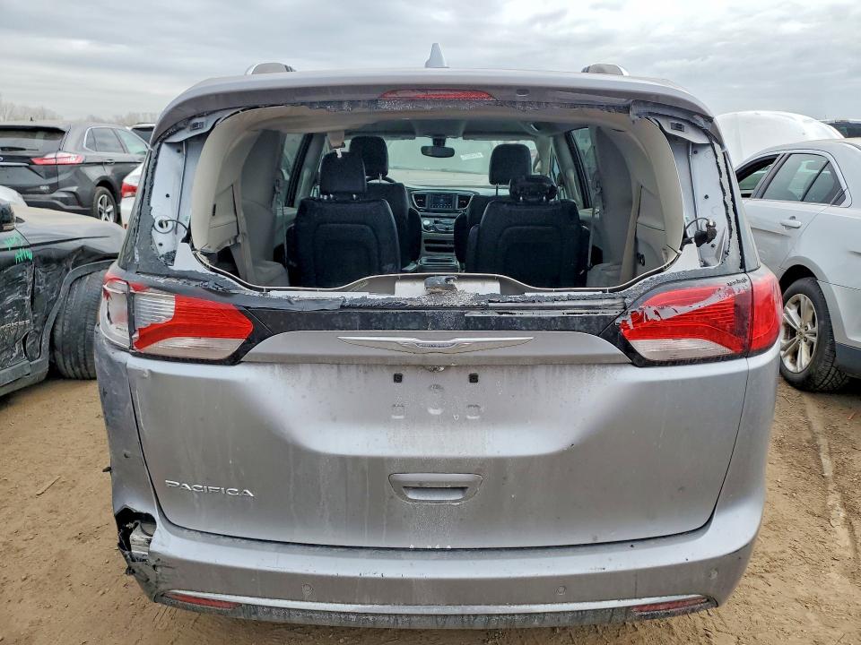 78794475 :رقم المزاد ، 2C4RC1BG4JR119031 vin ، 2018 Chrysler Pacifica مزاد بيع