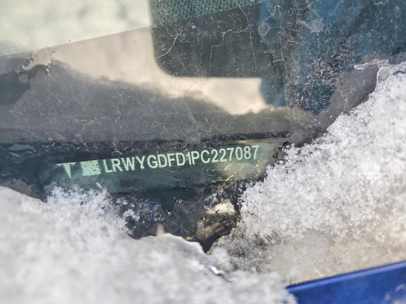 77908855 :رقم المزاد ، LRWYGDFD1PC227087 vin ، 2023 Tesla Model Y مزاد بيع