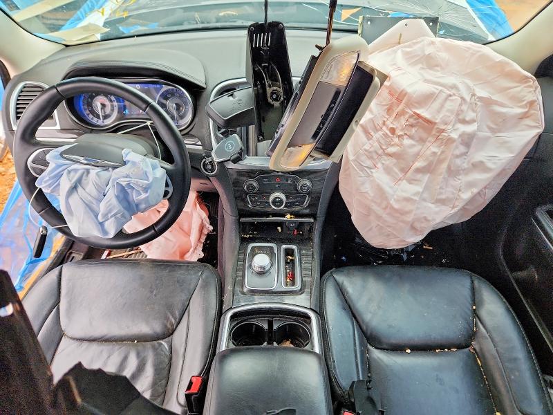 76833635 :رقم المزاد ، 2C3CCAAG7HH565394 vin ، 2017 Chrysler 300 مزاد بيع