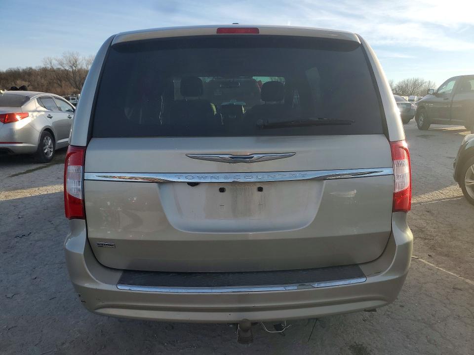 76173965 :رقم المزاد ، 2C4RC1BG6FR739628 vin ، 2015 Chrysler Town & Country مزاد بيع