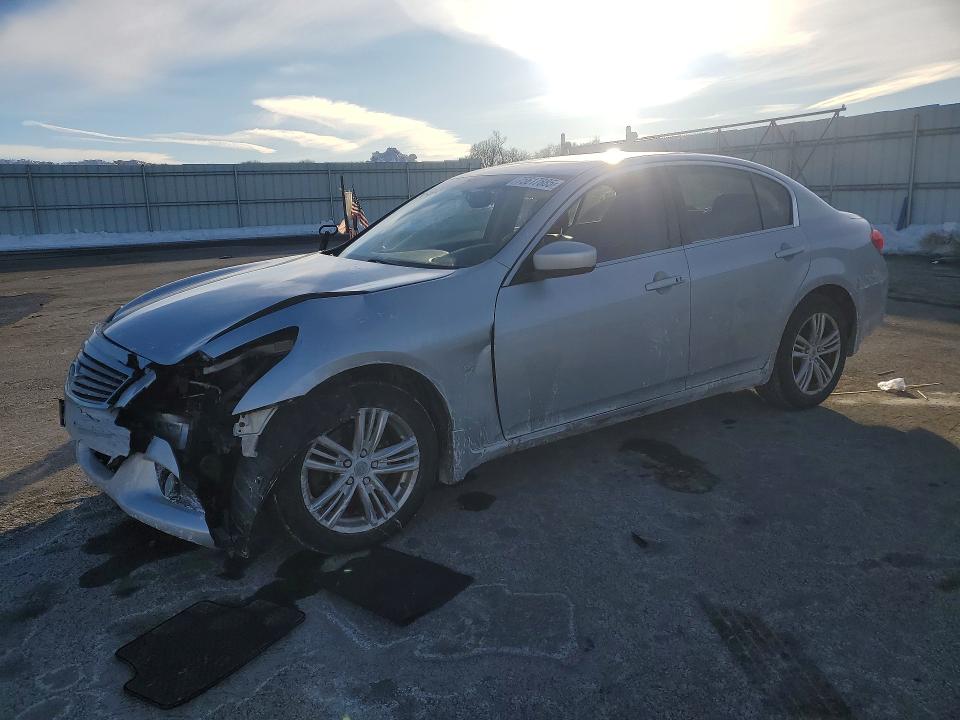 75617885 :رقم المزاد ، JN1CV6AR5FM524554 vin ، 2015 Infiniti Q40 مزاد بيع