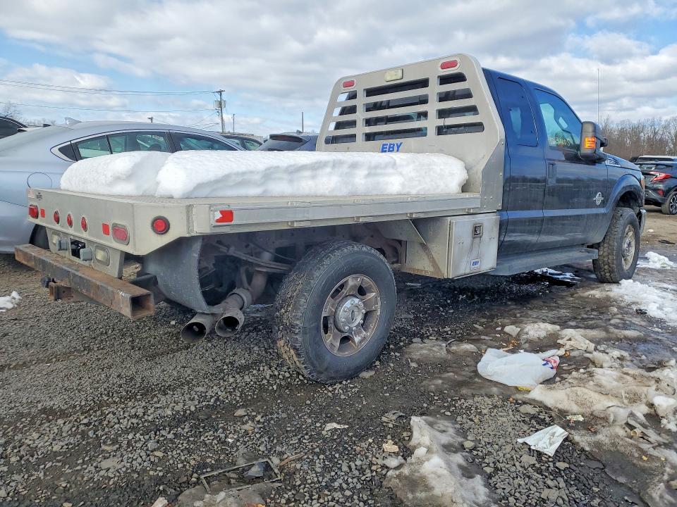 77145375 :رقم المزاد ، 1FT8X3BT9FEC86109 vin ، 2015 Ford F350 Super مزاد بيع