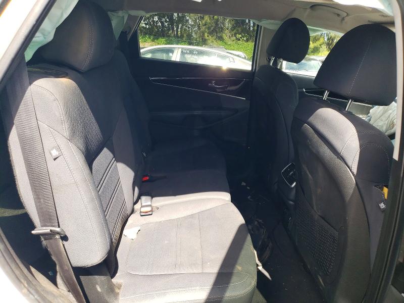 2019 Kia Sorento მანქანა იყიდება აუქციონზე, vin: 5XYPG4A57KG490414, აუქციონის ნომერი: 77788625