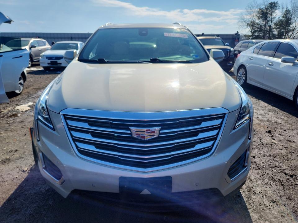 77966315 :رقم المزاد ، 1GYKNDRS5HZ103261 vin ، 2017 Cadillac Xt5 مزاد بيع