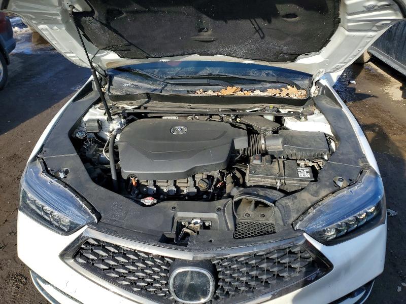 76120905 :رقم المزاد ، 19UUB3F69JA006823 vin ، 2018 Acura Tlx مزاد بيع