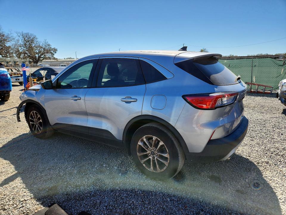 2022 Ford Escape მანქანა იყიდება აუქციონზე, vin: 1FMCU0G68NUB61672, აუქციონის ნომერი: 50688586