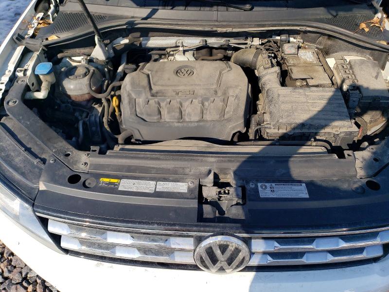 Продажа на аукционе авто 2018 Volkswagen Tiguan, vin: 3VV2B7AX7JM080260, номер лота: 76136815