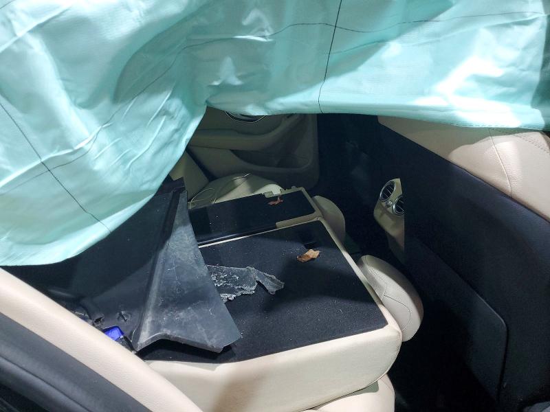 77960795 :رقم المزاد ، 55SWF8EB5KU311170 vin ، 2019 Mercedes-benz C مزاد بيع