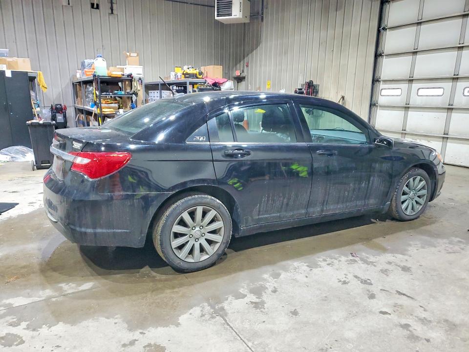 78099785 :رقم المزاد ، 1C3CCBBGXEN115150 vin ، 2014 Chrysler 200 مزاد بيع