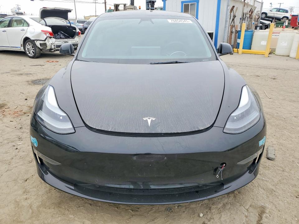 76854545 :رقم المزاد ، 5YJ3E1EB5NF106483 vin ، 2022 Tesla Model 3 مزاد بيع