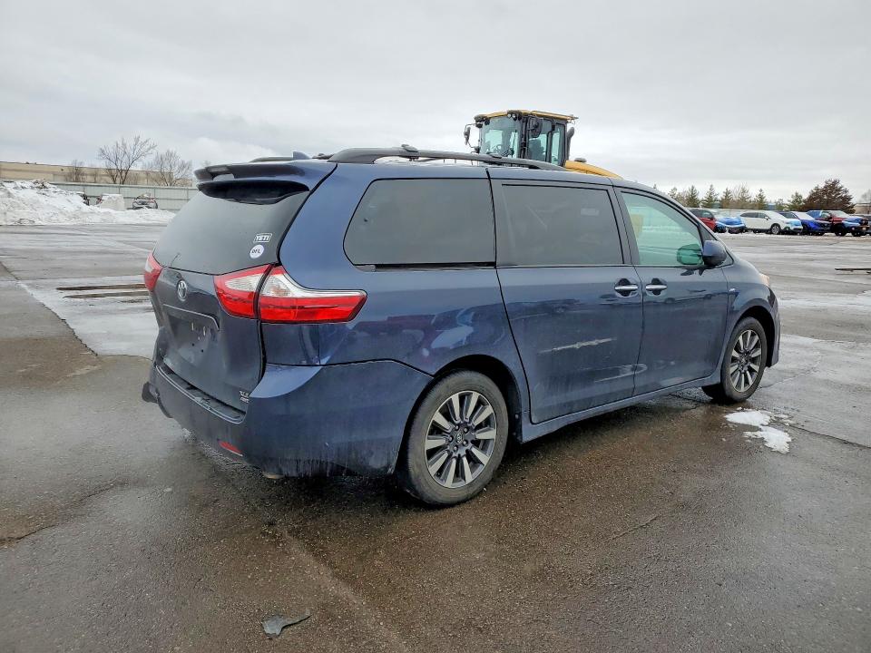 Aukcja sprzedaży 2018 Toyota Sienna, vin: 5TDDZ3DCXJS207443, numer aukcji: 76830015