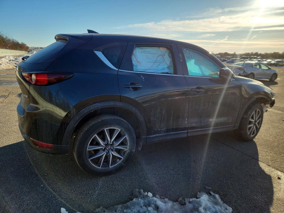 2018 Mazda Cx-5 მანქანა იყიდება აუქციონზე, vin: JM3KFBCM1J0390438, აუქციონის ნომერი: 76012885