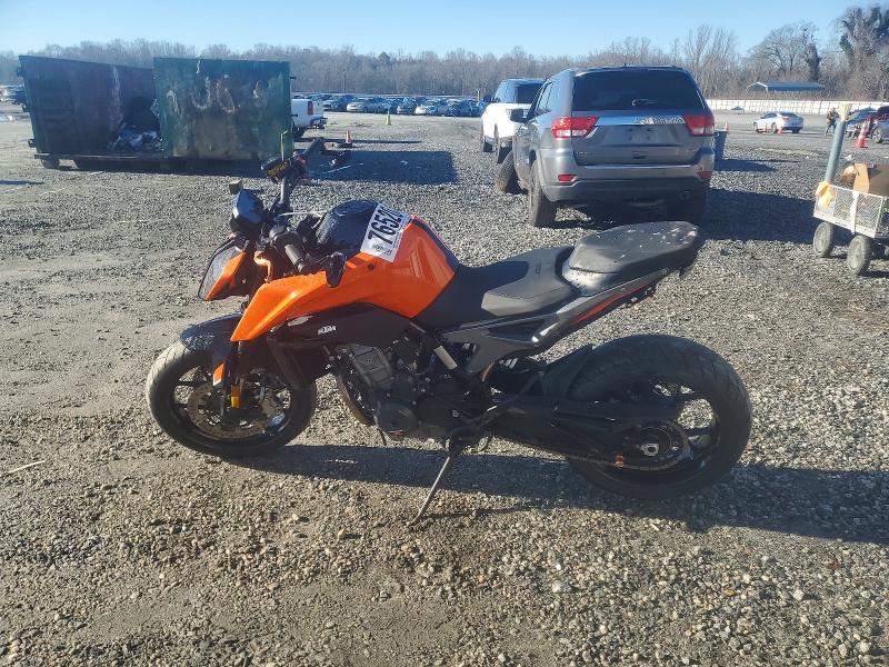 76520435 :رقم المزاد ، LCETU7408PH700364 vin ، 2023 Ktm 790 مزاد بيع