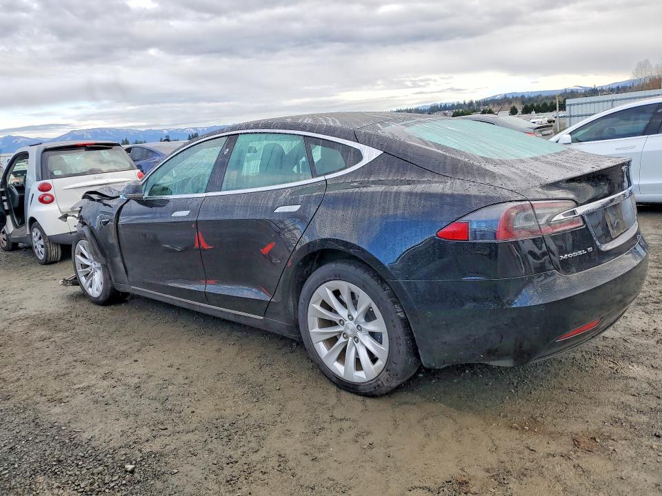 Продаж на аукціоні авто 2018 Tesla Model S, vin: 5YJSA1E24JF293796, номер лоту: 77390565