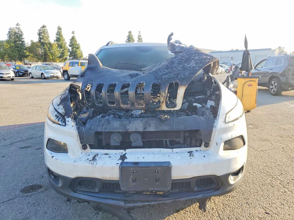 78729355 :رقم المزاد ، 1C4PJMCS5FW740441 vin ، 2015 Jeep Cherokee مزاد بيع