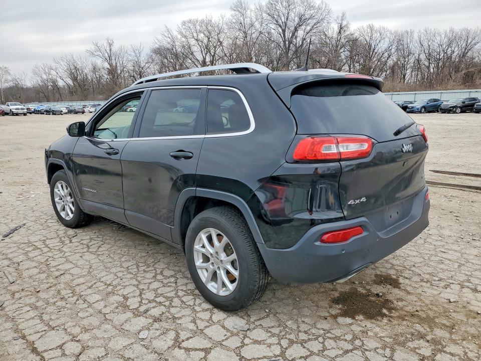 78679345 :رقم المزاد ، 1C4PJMCS7HW583191 vin ، 2017 Jeep Cherokee مزاد بيع