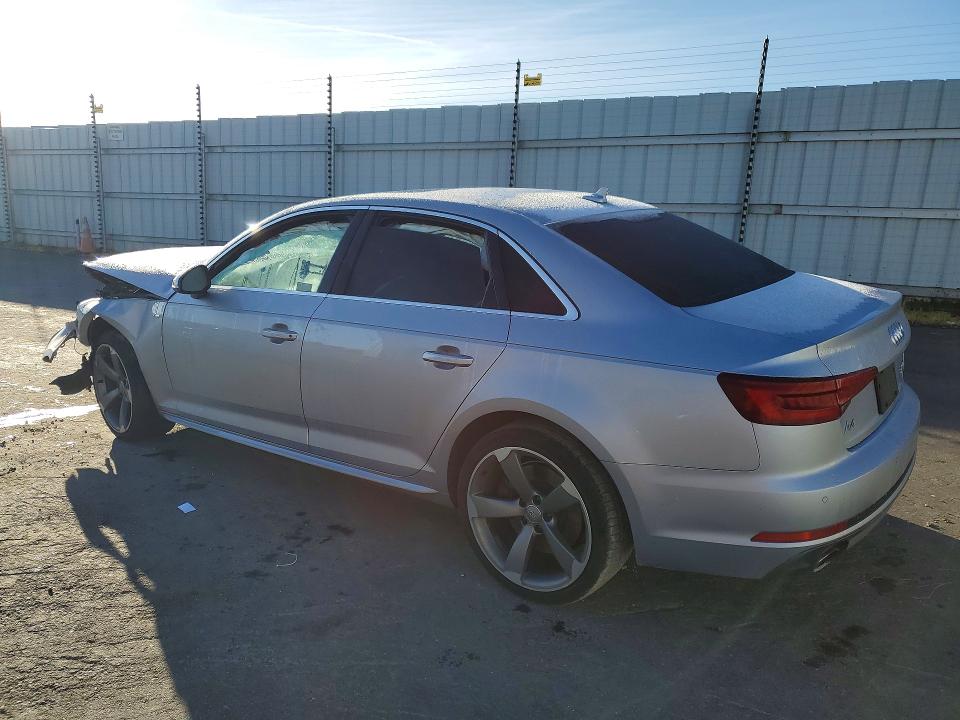 Продажа на аукционе авто 2018 Audi A4, vin: WAUENAF42JA152183, номер лота: 78094065