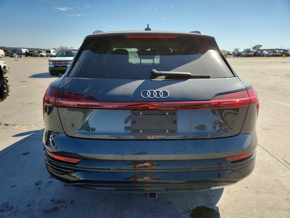 Продаж на аукціоні авто 2024 Audi Q8 E-tron, vin: WA15AAGEXRB064097, номер лоту: 79461675