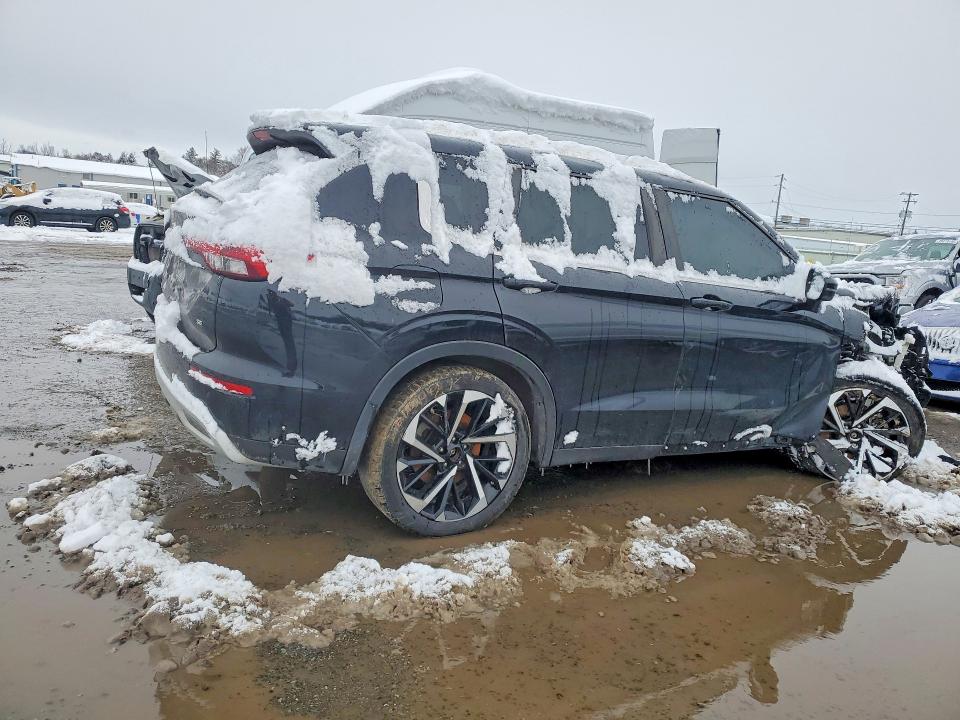 78441245 :رقم المزاد ، JA4J4UA8XNZ067027 vin ، 2022 Mitsubishi Outlander مزاد بيع