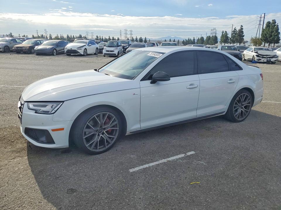 Продажа на аукционе авто 2019 Audi A4, vin: WAUENAF47KN003472, номер лота: 76184555