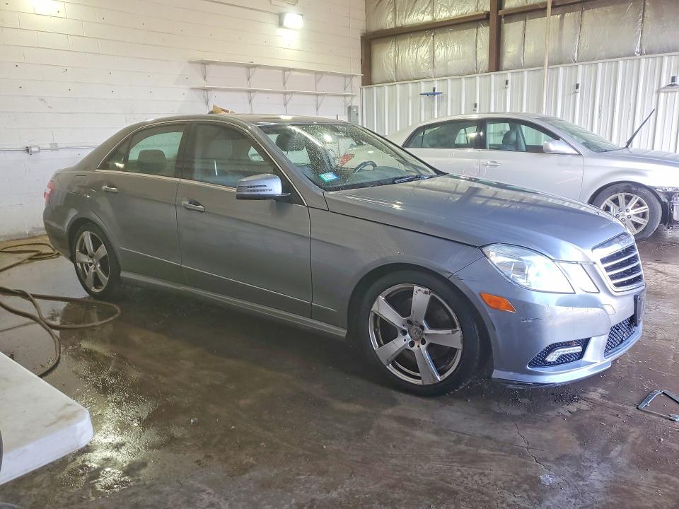 Продажа на аукционе авто 2011 Mercedes-benz E, vin: WDDHF8HBXBA422527, номер лота: 76779815
