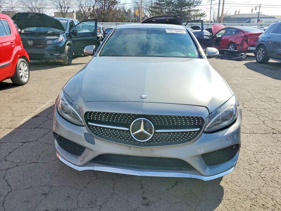 2015 Mercedes-benz C მანქანა იყიდება აუქციონზე, vin: 55SWF6GB5FU031577, აუქციონის ნომერი: 79116445
