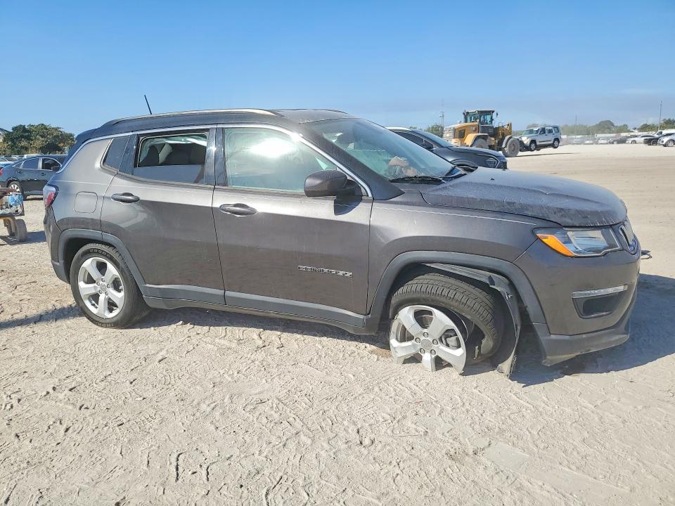 Продаж на аукціоні авто 2018 Jeep Compass, vin: 3C4NJCBB5JT256996, номер лоту: 48875996