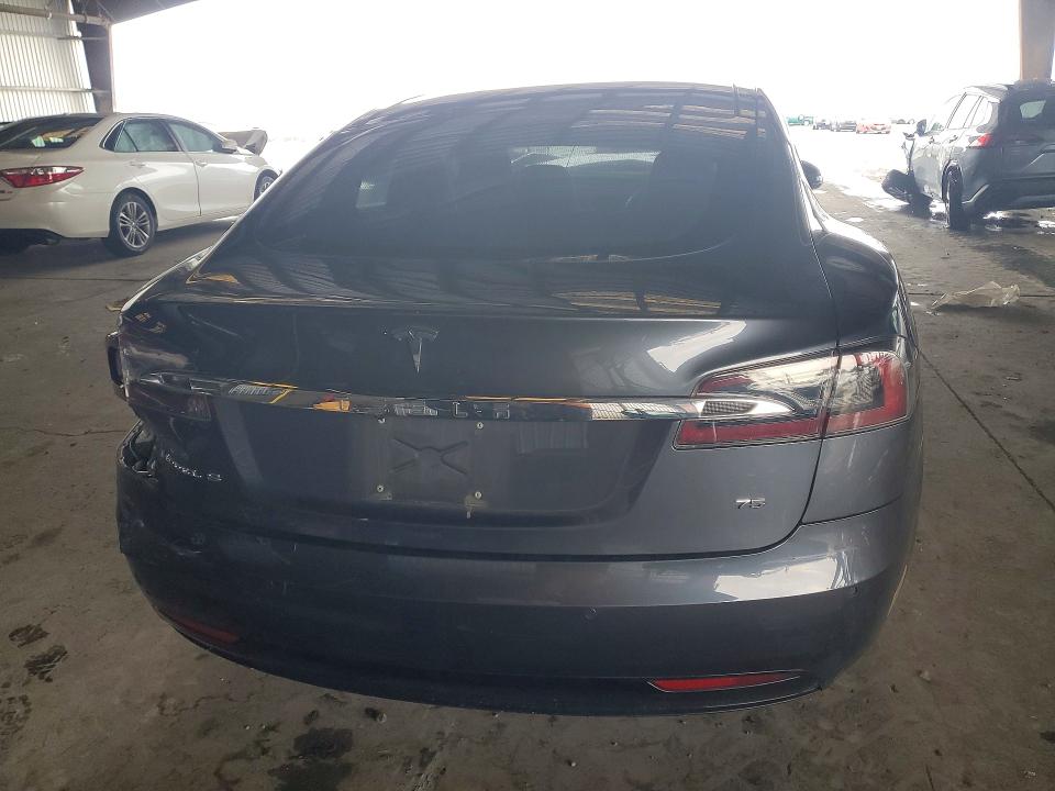 77837675 :رقم المزاد ، 5YJSA1E10HF187122 vin ، 2017 Tesla Model S مزاد بيع