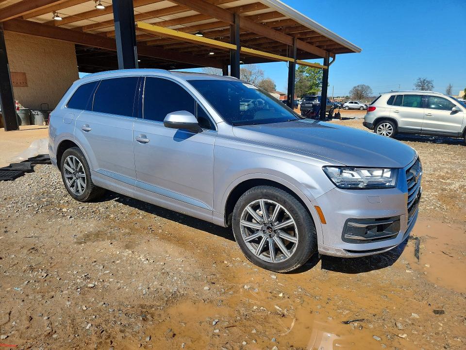 79236665 :رقم المزاد ، WA1VABF77JD011021 vin ، 2018 Audi Q7 مزاد بيع