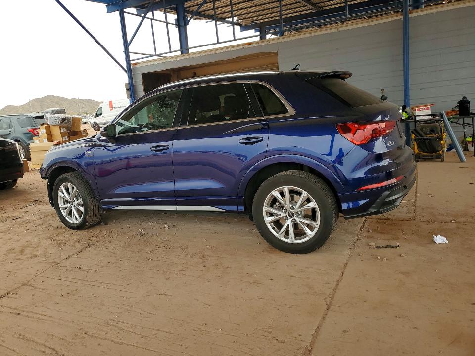 77390495 :رقم المزاد ، WA1DECF33N1131537 vin ، 2022 Audi Q3 مزاد بيع
