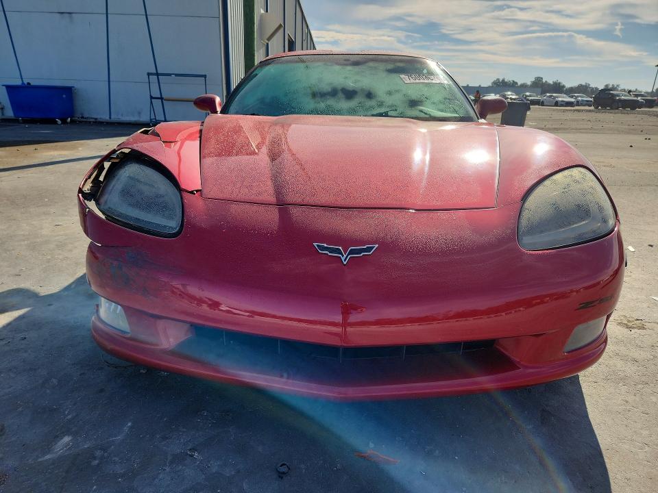 76003675 :رقم المزاد ، 1G1YY24UX55113638 vin ، 2005 Chevrolet Corvette مزاد بيع