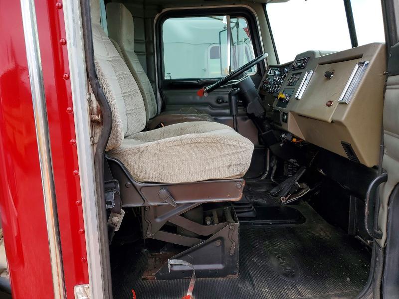 79008495 :رقم المزاد ، 3BPNHD7X4WF465318 vin ، 1998 Peterbilt 330 مزاد بيع