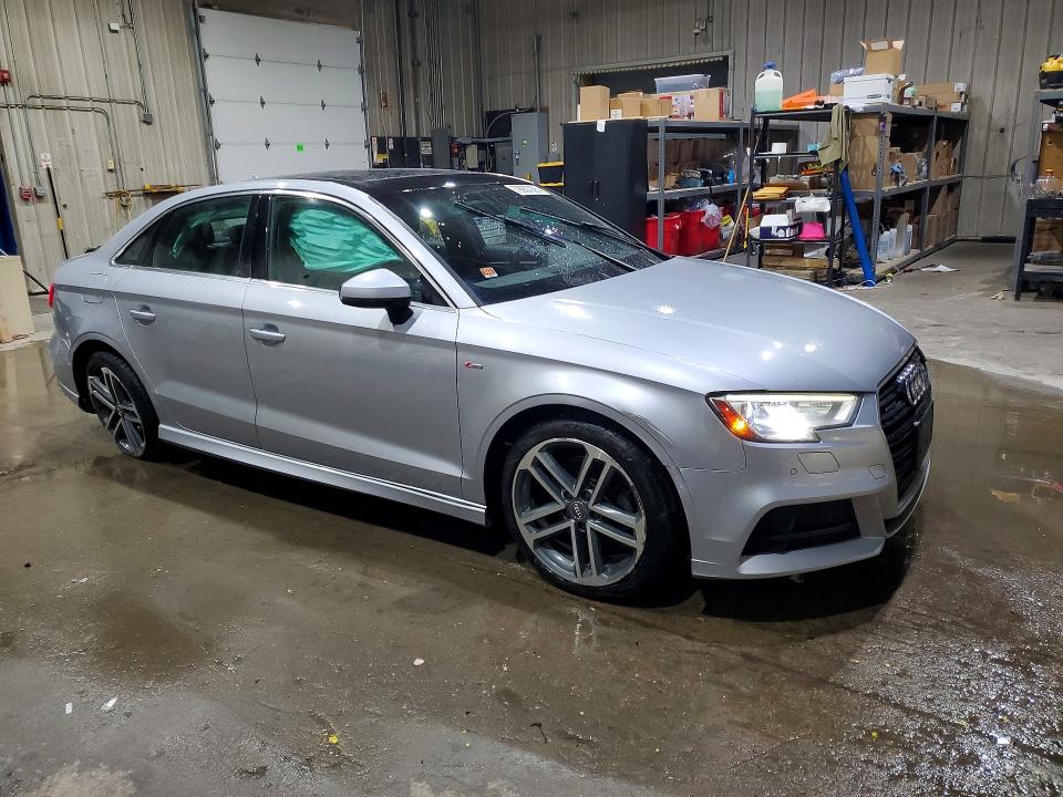 Продаж на аукціоні авто 2018 Audi A3, vin: WAUJ8GFF7J1030753, номер лоту: 79057925
